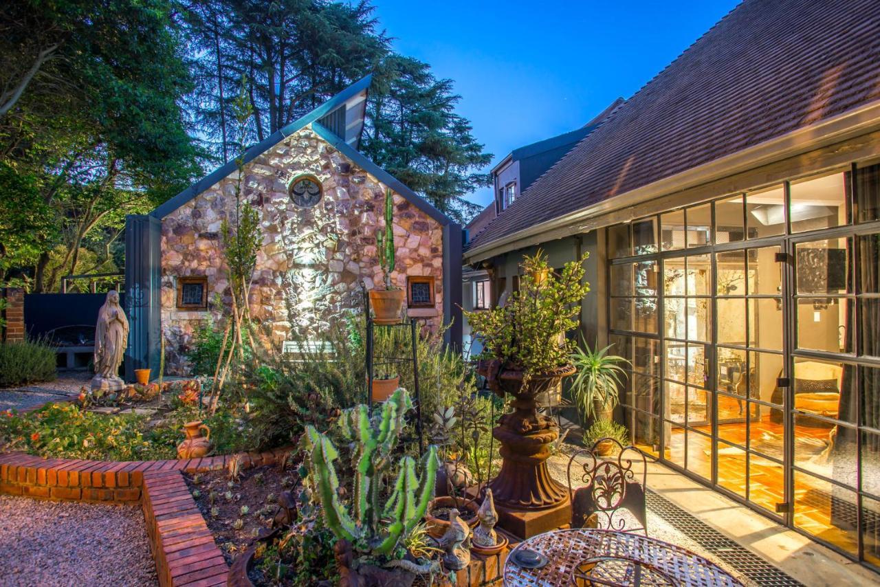 Festina Lente Guesthouse Johannesburg Bagian luar foto