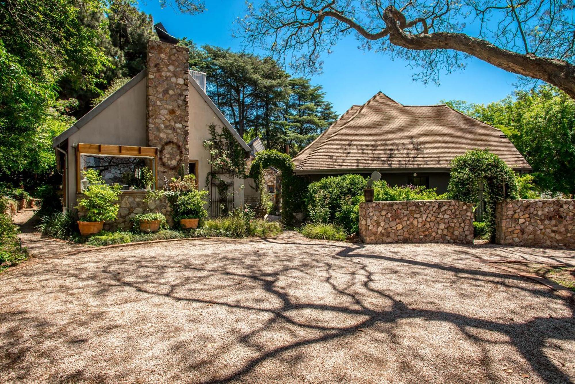 Festina Lente Guesthouse Johannesburg Bagian luar foto