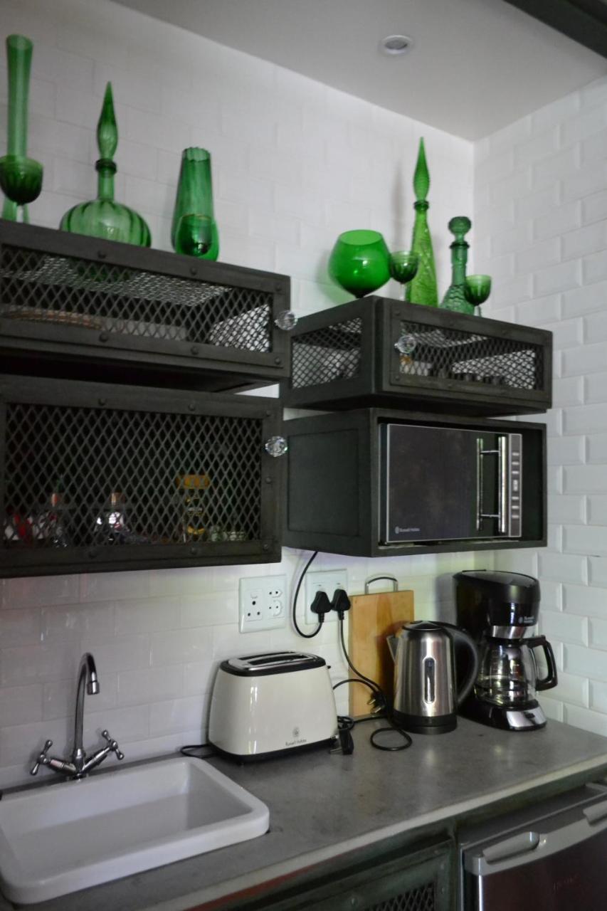 Festina Lente Guesthouse Johannesburg Bagian luar foto